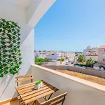 Lagoon Penthouse 아파트 *